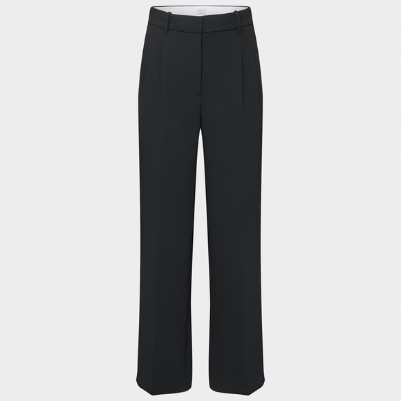 Aritzia Pants - Aritzia Effortless Pants